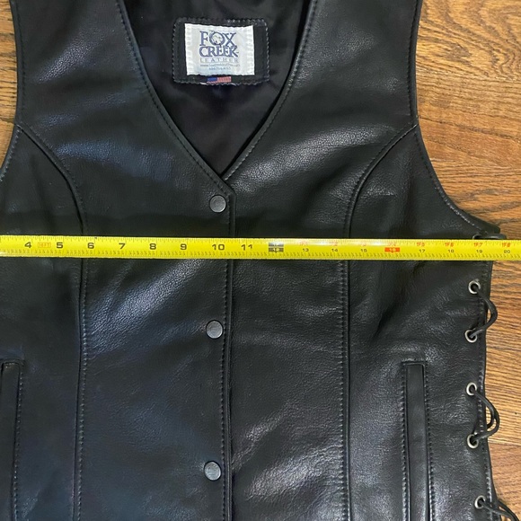 Fox Creek Vintage Womens Motorcycle Vest medium Leather Laced Sides Snap Frnt - Picture 14 of 15